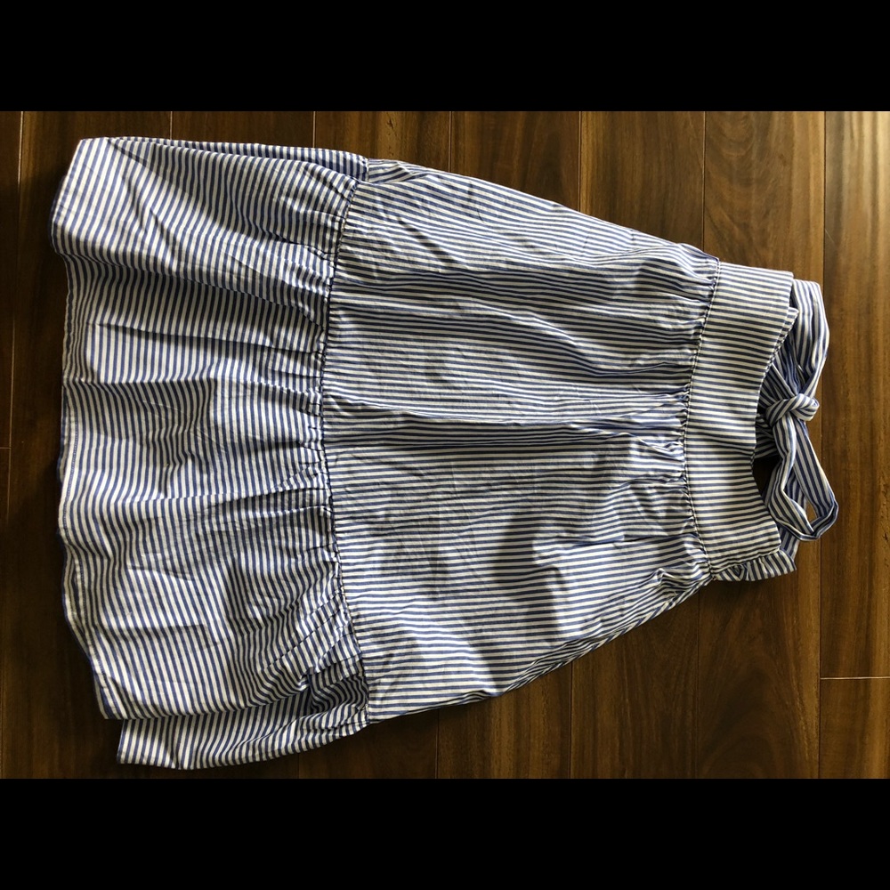 Adorable NWT skirt